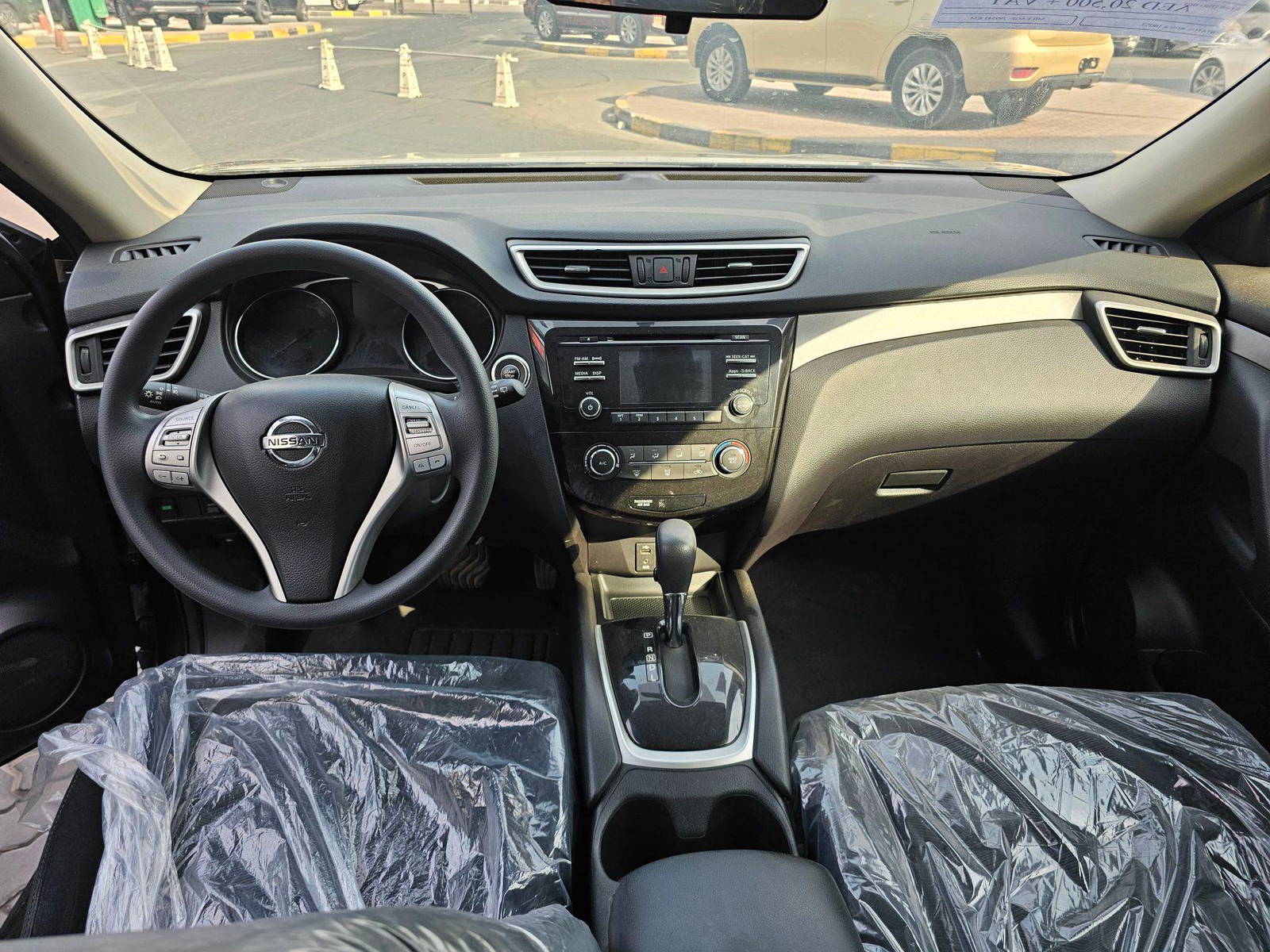 2015 NISSAN ROGUE — 299543 KM — Lot 7FC758658 — Souq - Marhaba Auctions Used Cars - Image 7