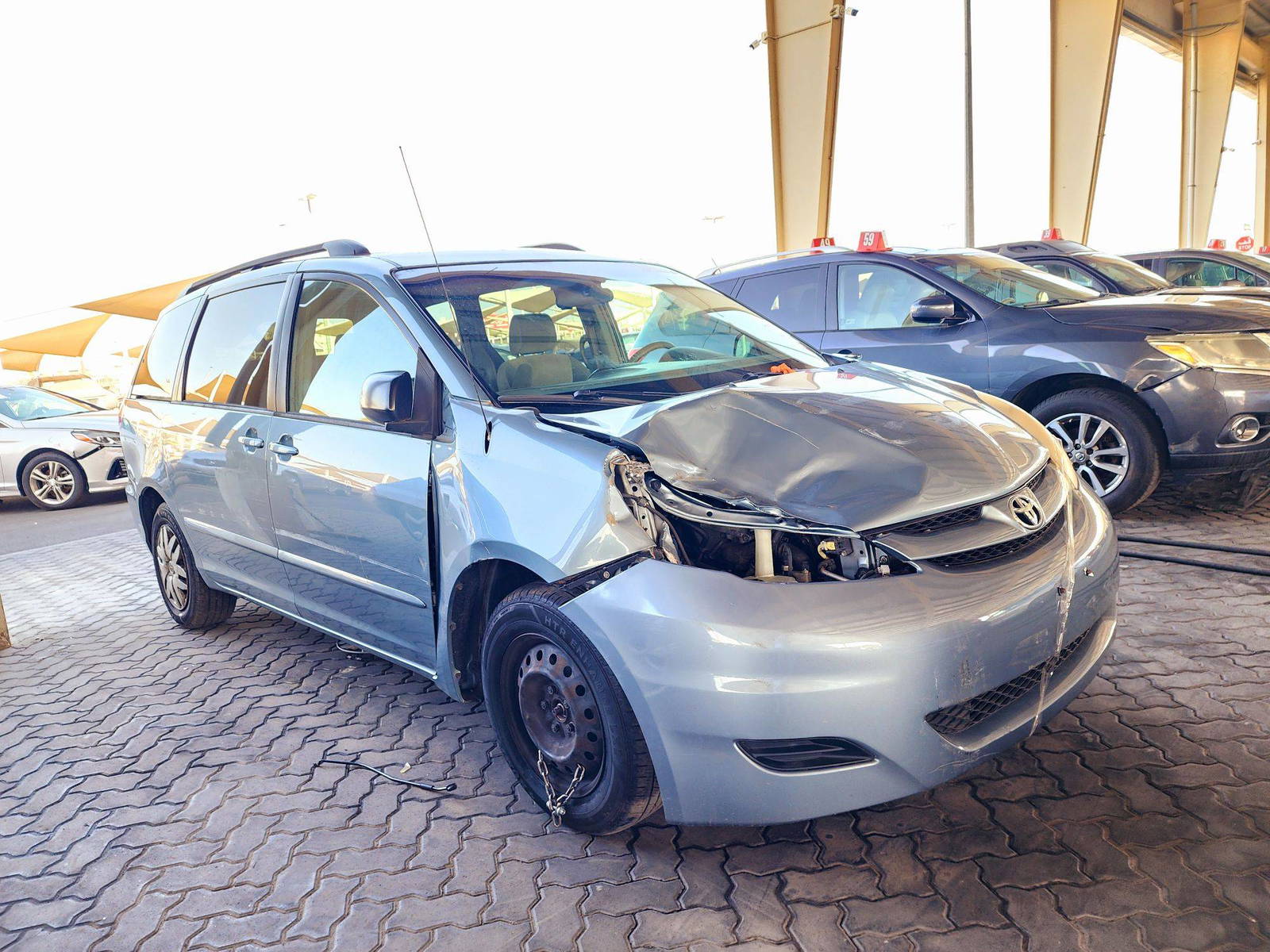 2007 TOYOTA SIENNA — 148229 Miles — Lot X7S017284 — Souq - Marhaba Auctions Used Cars - Image 4
