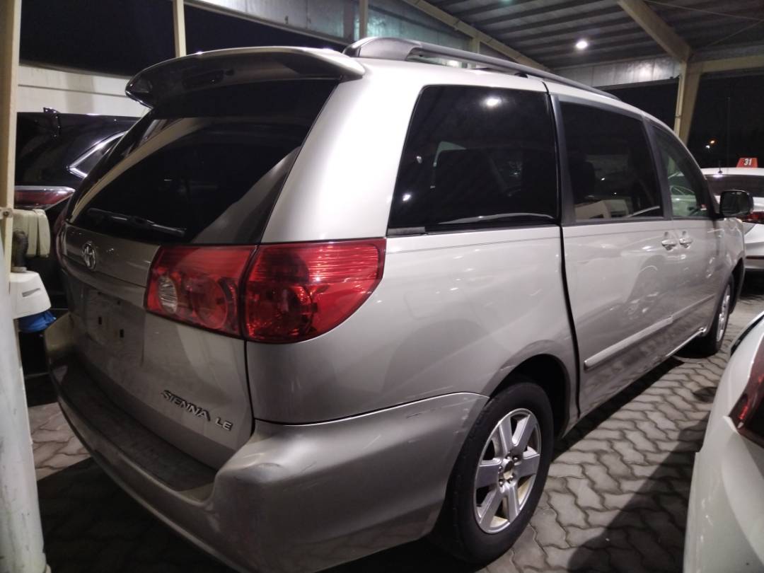 2008 TOYOTA SIENNA — 220498 Miles — Lot 61935543 - Marhaba Auctions Used Cars - Image 4