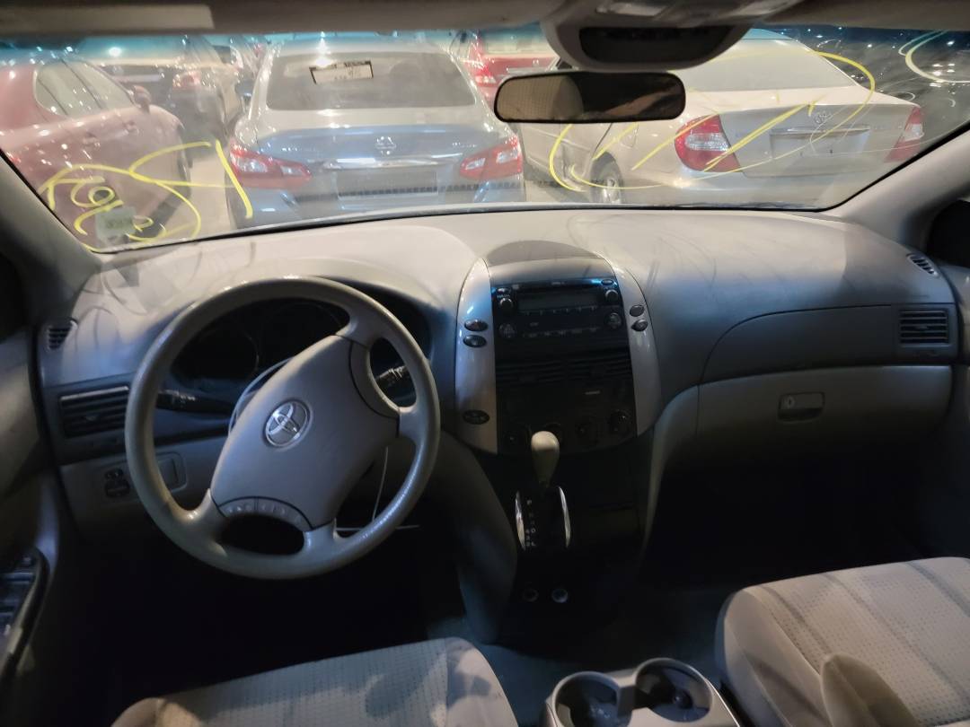 2009 TOYOTA SIENNA — 228313 Miles — Lot 279438 — Main - Marhaba Auctions Used Cars - Image 6