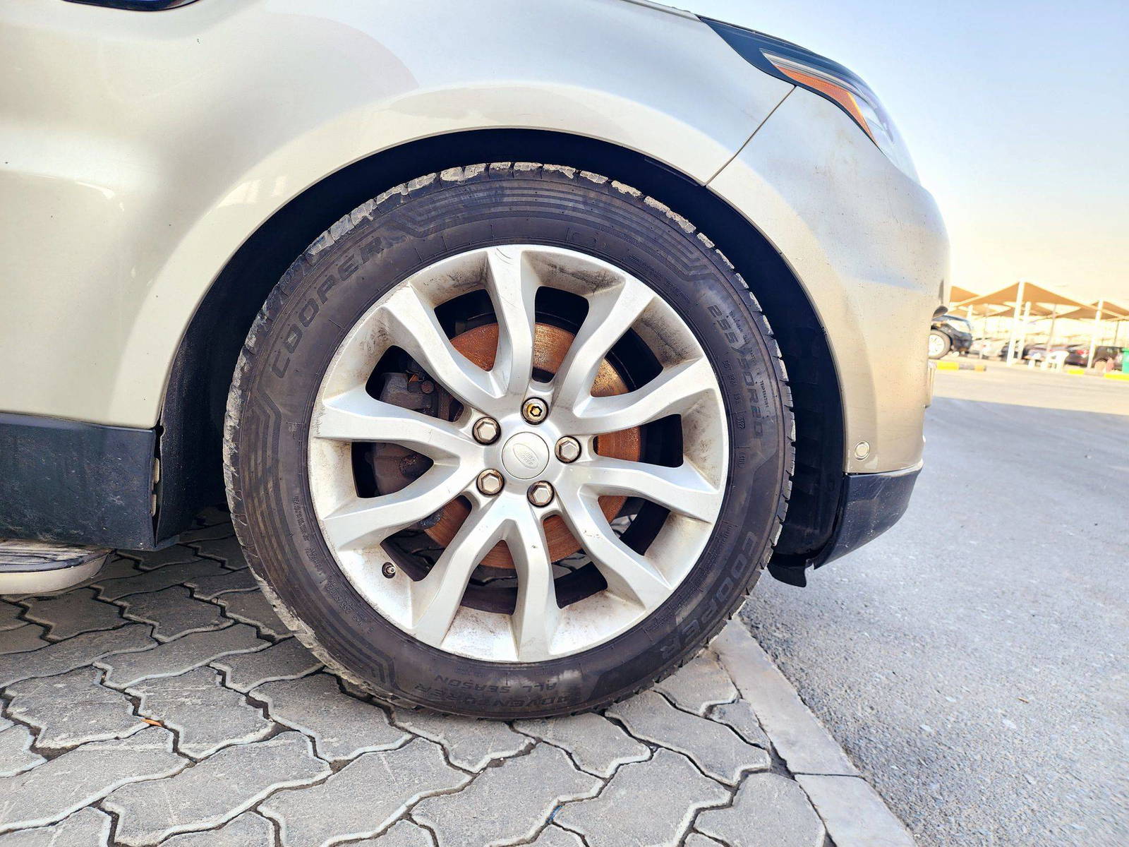 LAND ROVER RANGE ROVER SPORT HSE 2014 - Marhaba Auction Used Cars - Image 12