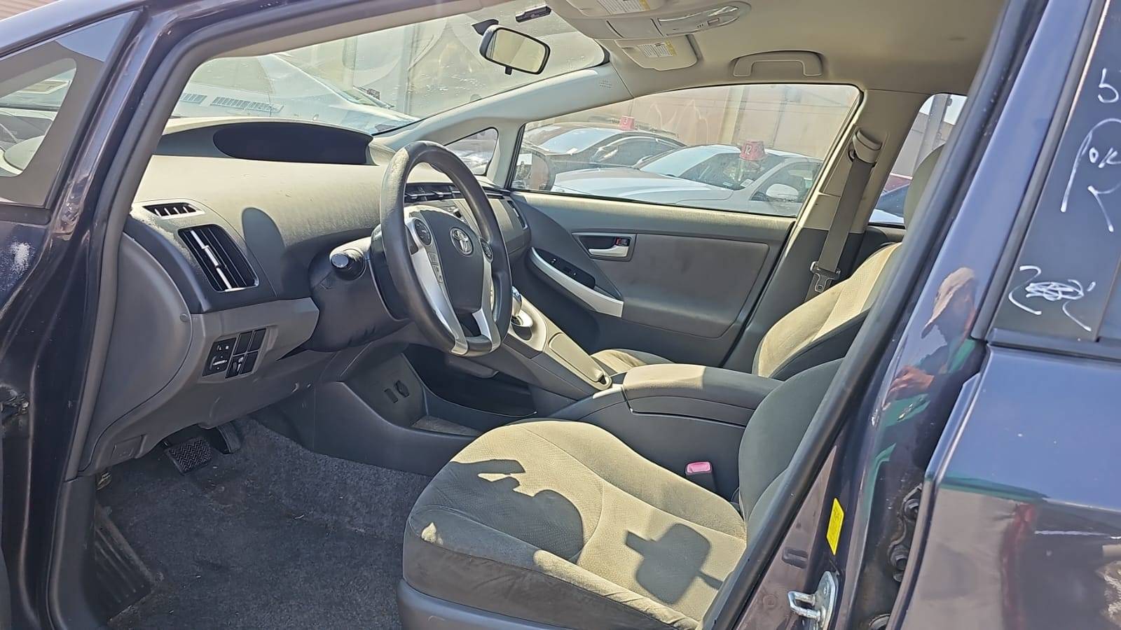 TOYOTA PRIUS 2011 - Marhaba Auction Used Cars - Image 5