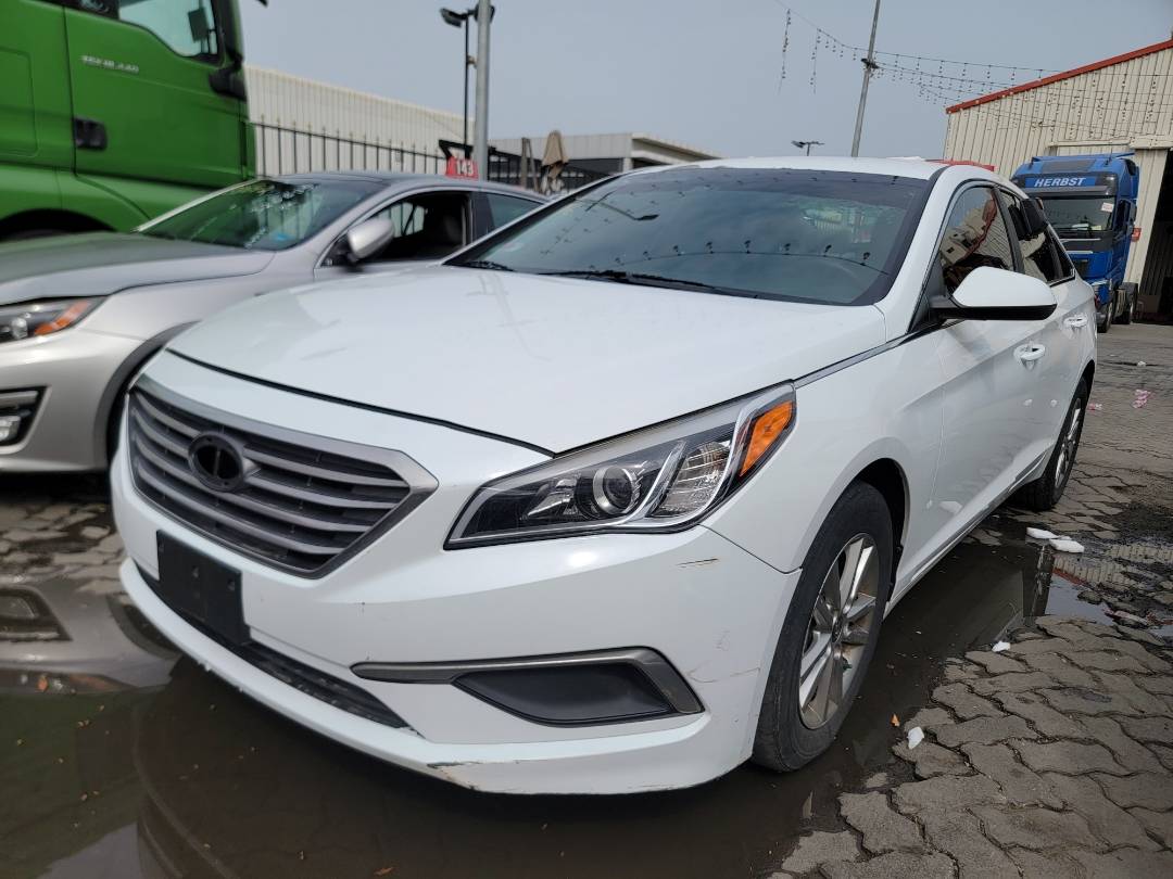 2016 HYUNDAI SONATA — 123987 Miles — Lot H347688 — Main - Marhaba Auctions Used Cars - Image 4