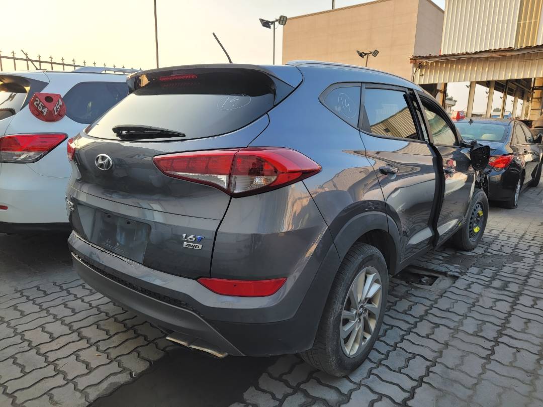 2016 HYUNDAI TUCSON — 154503 Miles — Lot U128805 — Main - Marhaba Auctions Used Cars - Image 3