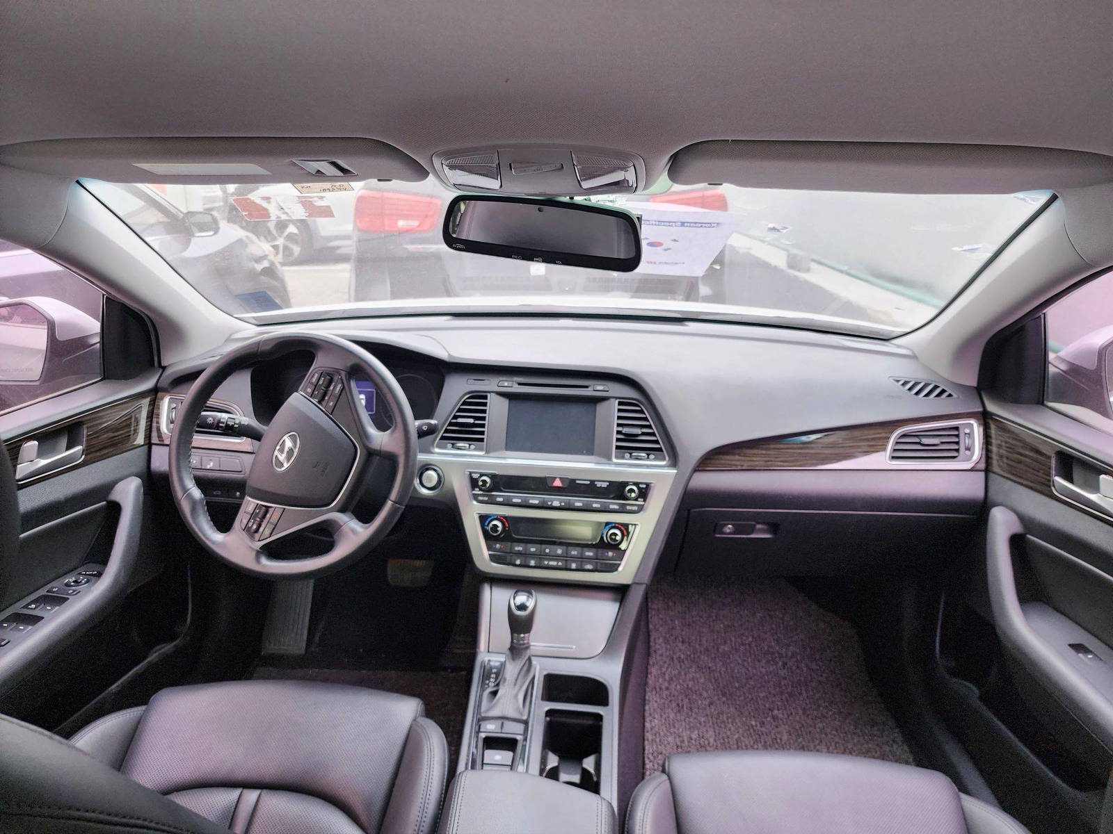 2016 HYUNDAI SONATA — 189274 KM — Lot 215802 — Al Quoz - Marhaba Auctions Used Cars - Image 8