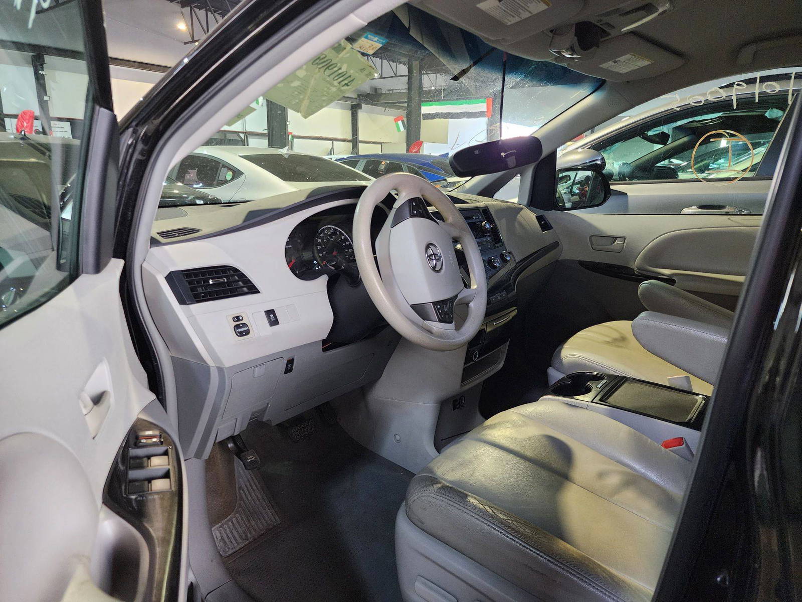 2012 TOYOTA SIENNA — 192616 Miles — Lot 41019005 — Ind. 12 - Marhaba Auctions Used Cars - Image 8