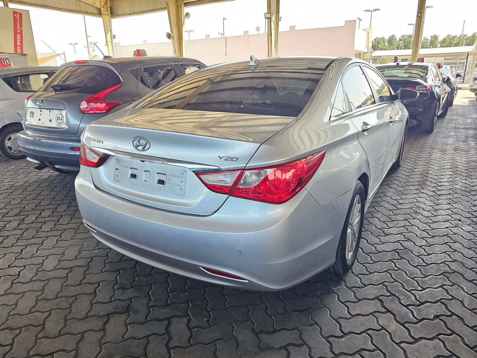HYUNDAI SONATA 2011 - Marhaba Auction Used Cars - Image 4