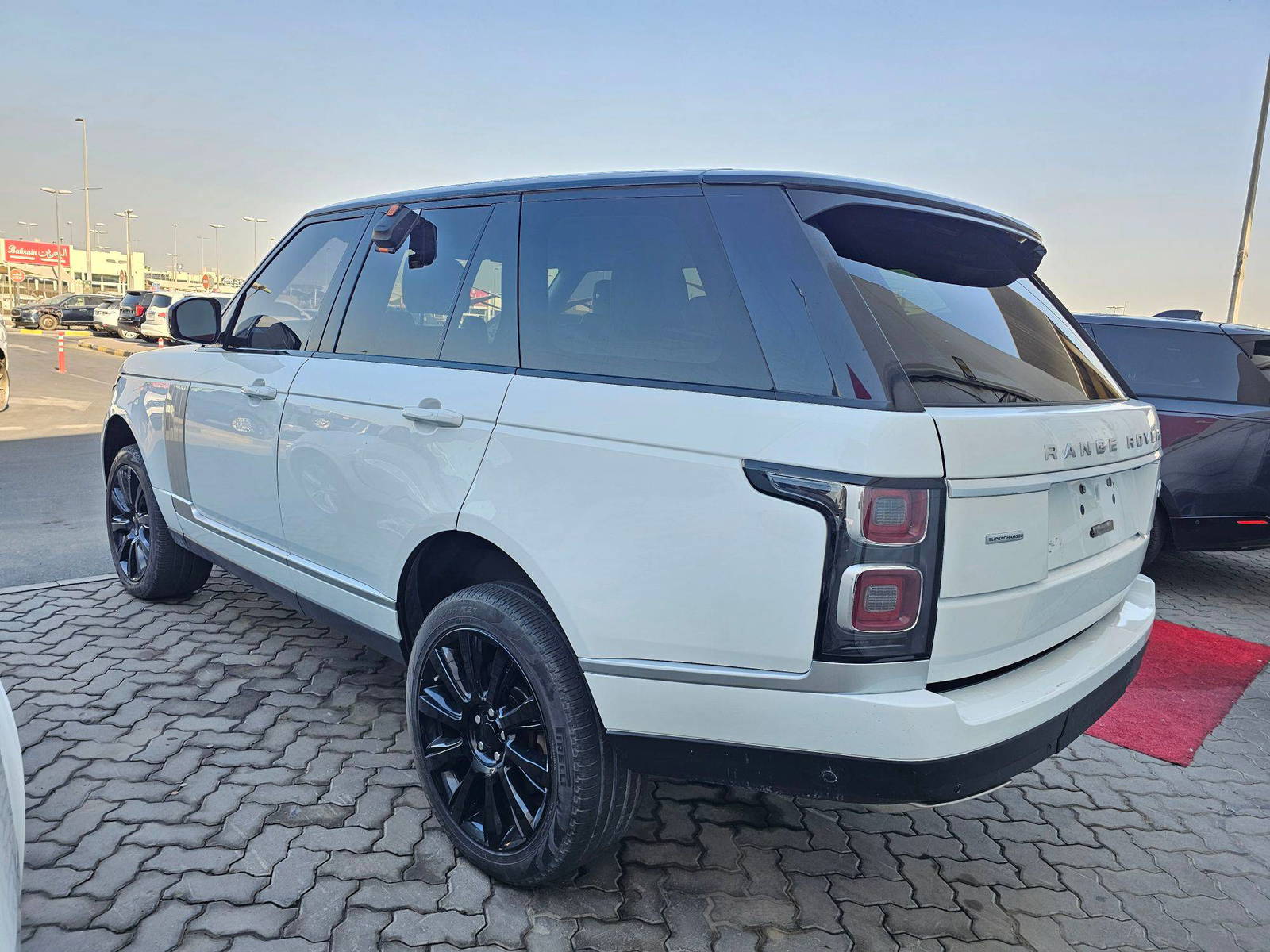 LAND ROVER RANGE ROVER SUPERCHARGED 2014 - Marhaba Auction Used Cars - Image 6