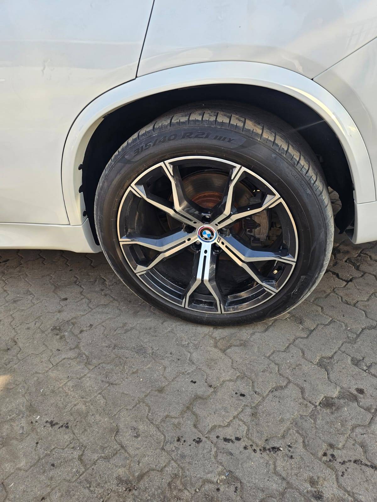 2016 BMW X5 — 149876 KM — Lot G0J83211 — Main - Marhaba Auctions Used Cars - Image 6