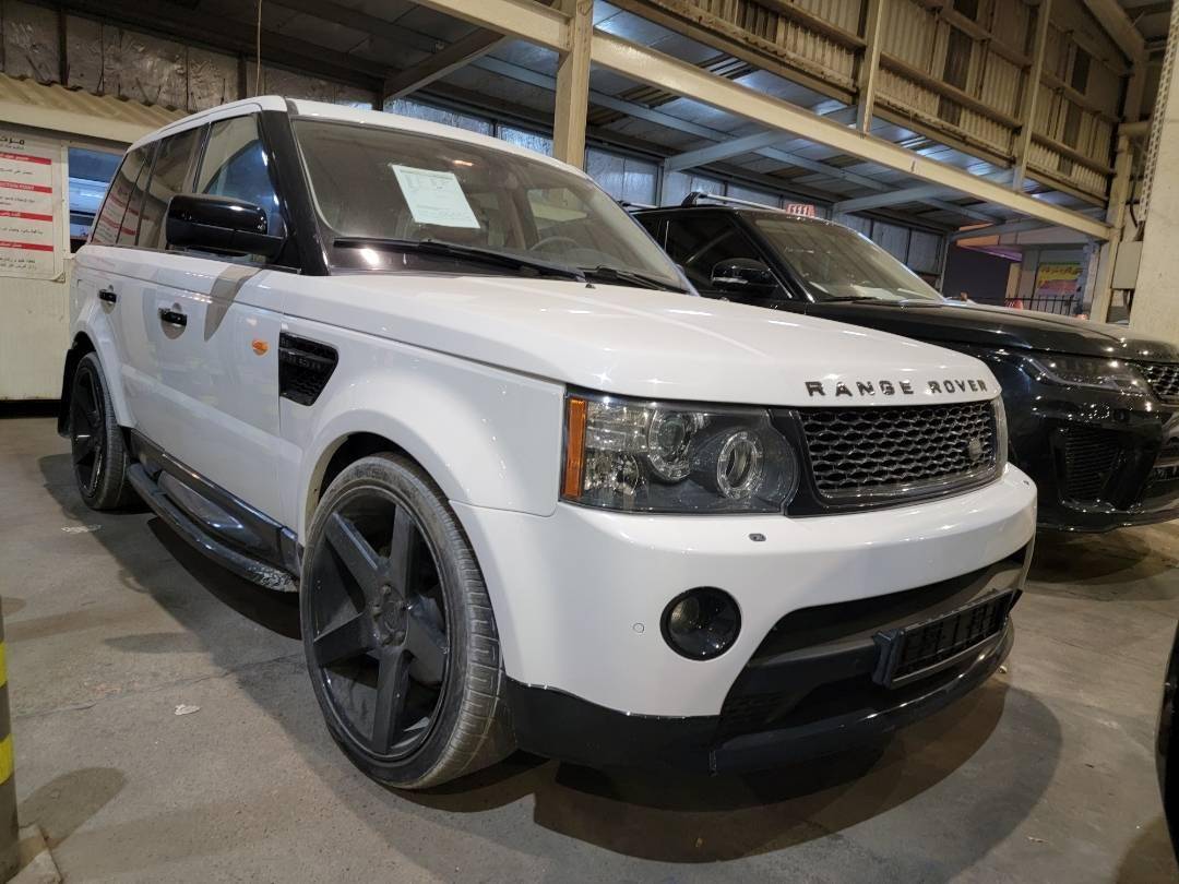 2008 LAND ROVER RANGE ROVER SPORT — 205683 Miles — Lot 129239 — Main - Marhaba Auctions Used Cars - Image 4