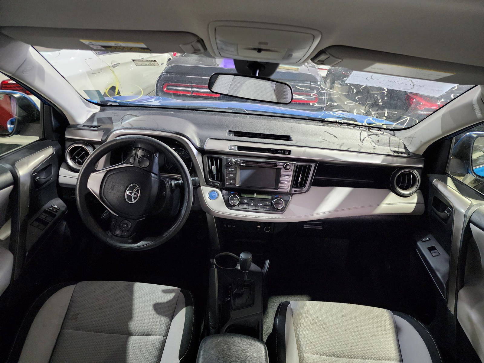 2018 TOYOTA RAV4 — 174043 Miles — Lot 215487 — Al Quoz - Marhaba Auctions Used Cars - Image 8