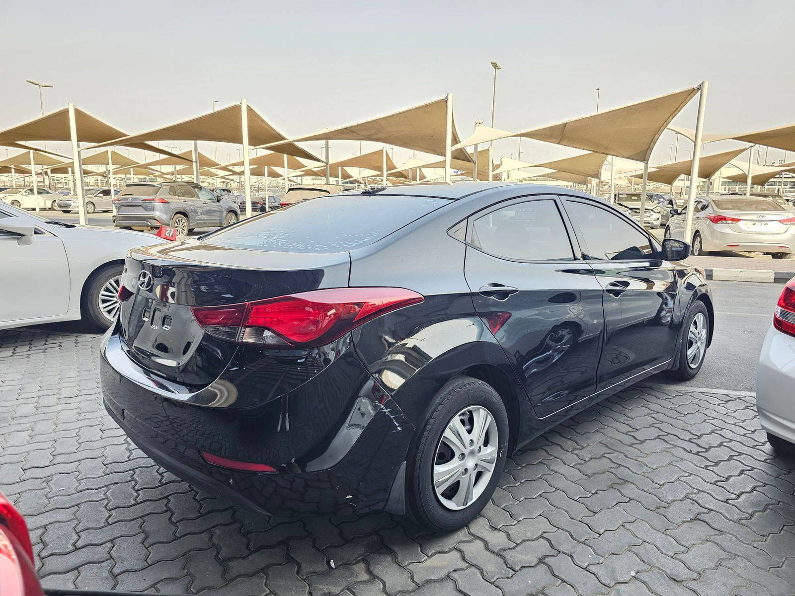 2016 HYUNDAI ELANTRA — 200904 Miles — Lot AE2GH783072 — Souq - Marhaba Auctions Used Cars - Image 4