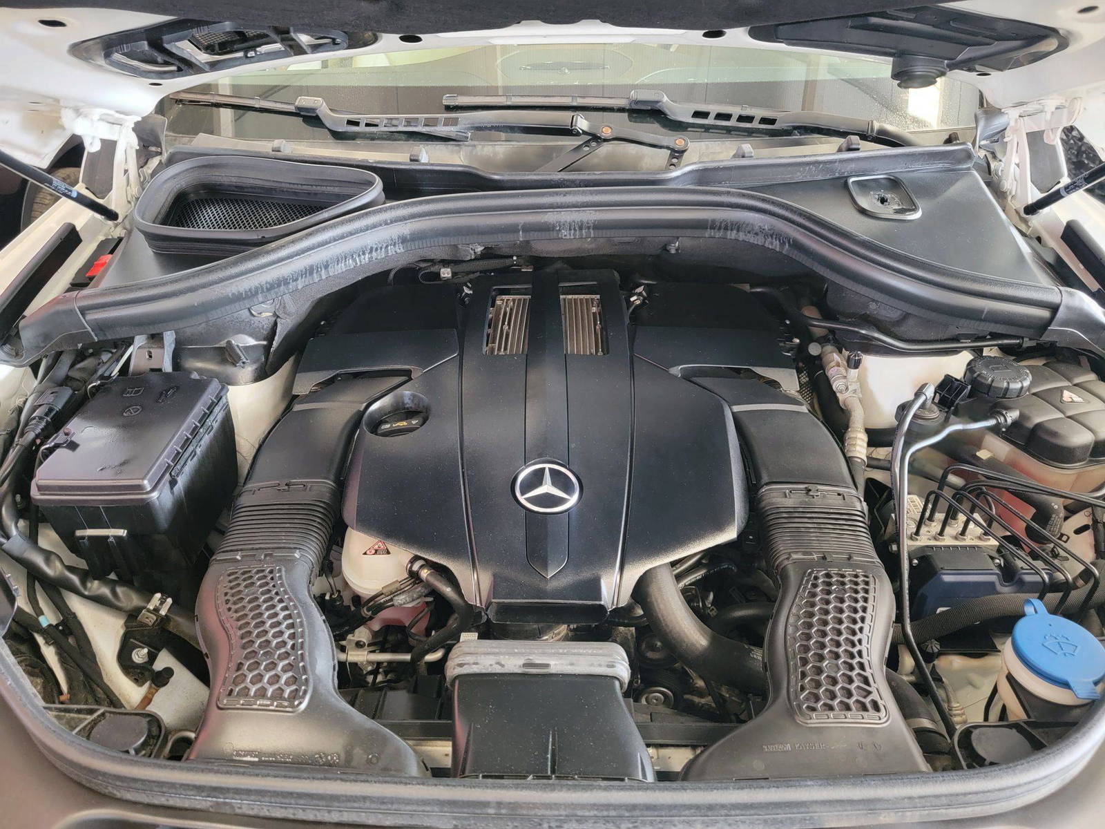 MERCEDES BENZ GLS 450 2017 - Marhaba Auction Used Cars - Image 12