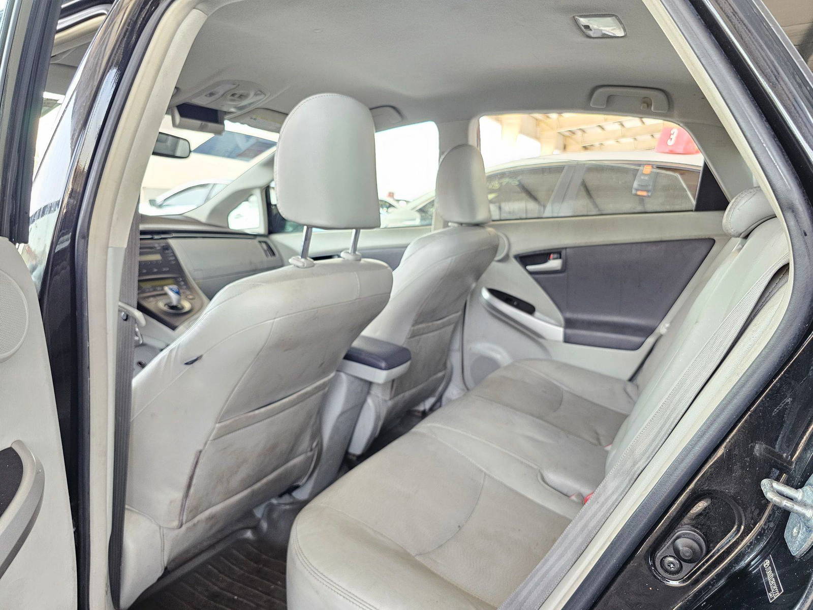 2011 TOYOTA PRIUS — 185731 Miles — Lot 88856825 — Main - Marhaba Auctions Used Cars - Image 6