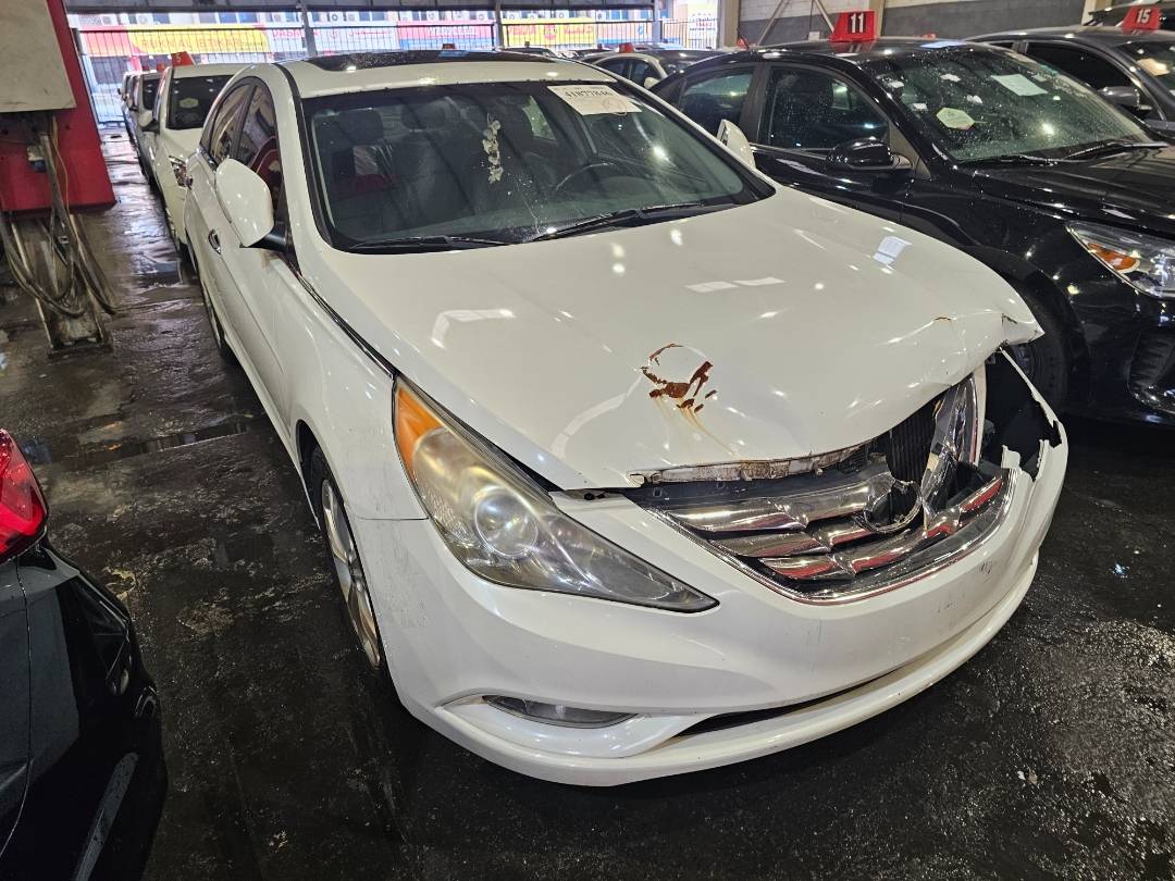 2011 HYUNDAI SONATA — 174045 Miles — Lot 41877846 — Souq - Marhaba Auctions Used Cars - Image 4