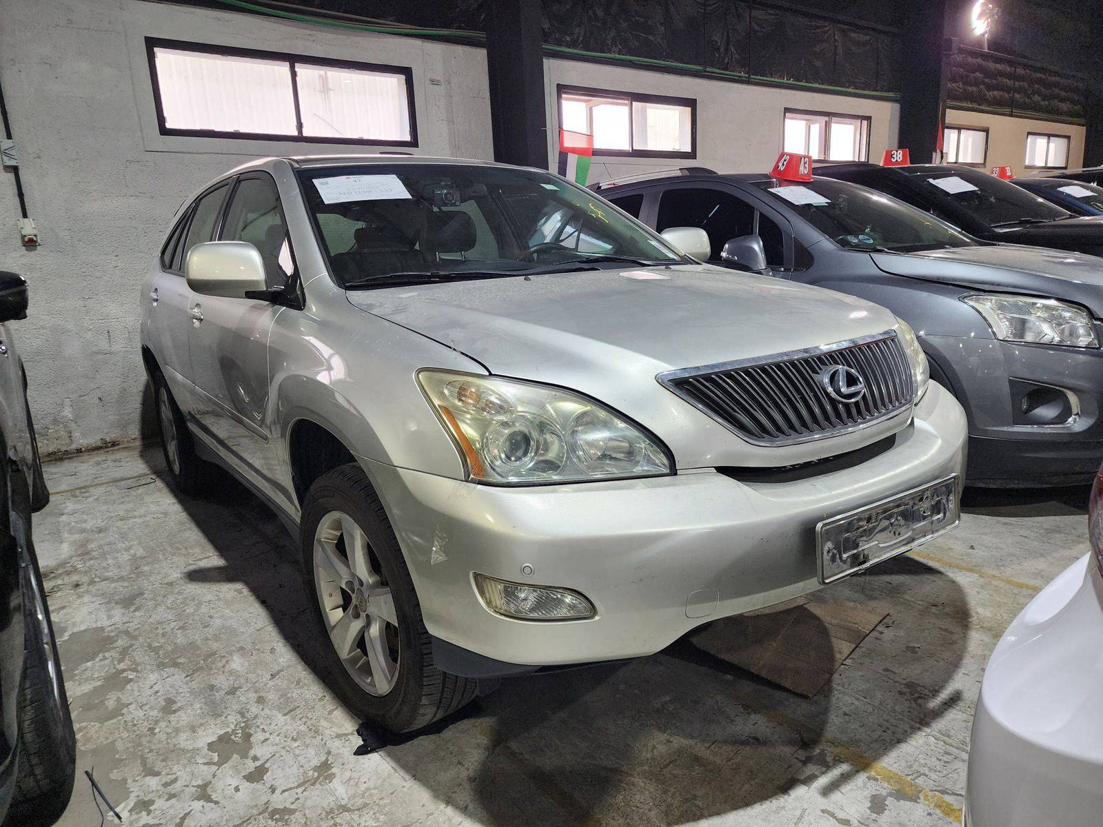 2007 LEXUS RX 350 — 111081 KM — Lot 72011620 — Al Quoz - Marhaba Auctions Used Cars - Image 4