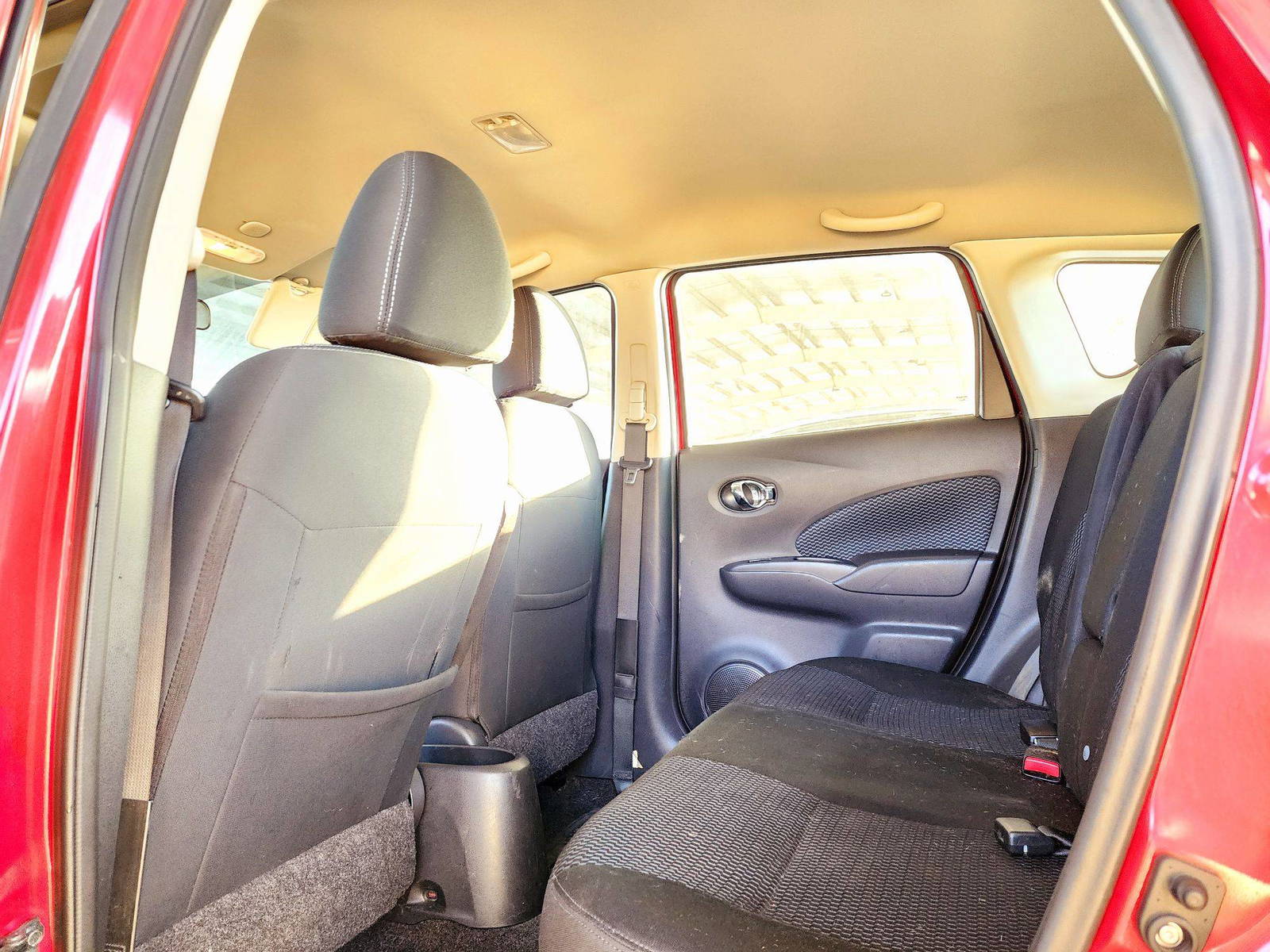 2014 NISSAN VERSA NOTE — 147010 Miles — Lot 40788631 — Souq - Marhaba Auctions Used Cars - Image 6