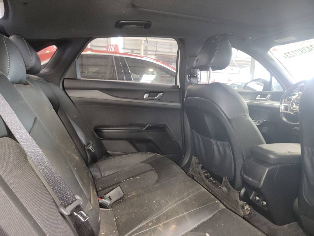 2021 KIA K5 — 42608 Miles — Lot 74392123 - Marhaba Auctions Used Cars - Image 4