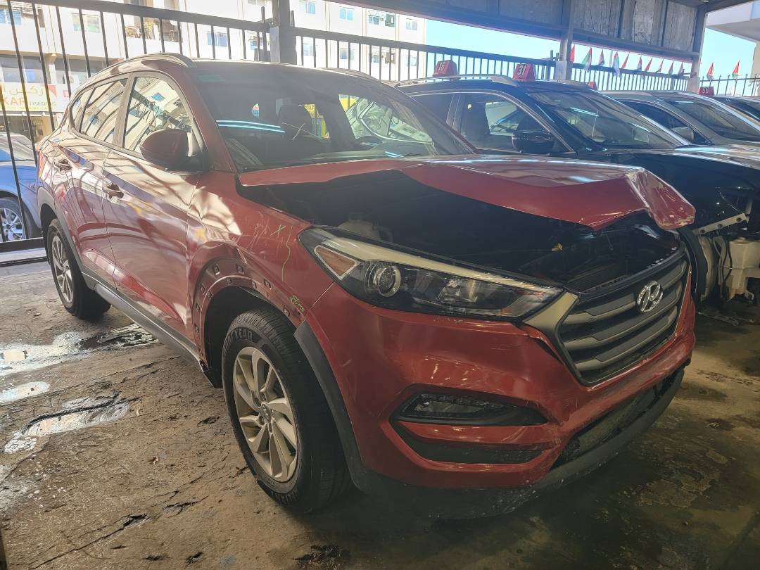 2016 HYUNDAI TUCSON — 164928 Miles — Lot 40178532 — Main - Marhaba Auctions Used Cars - Image 4