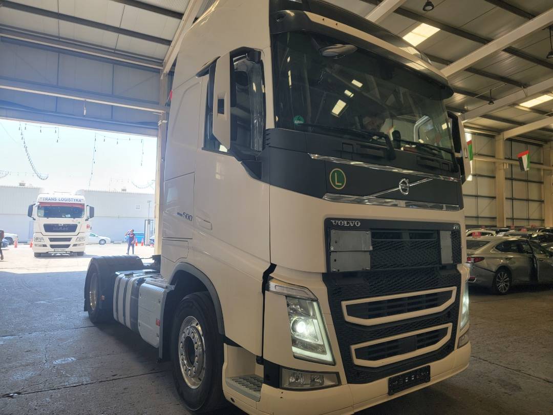 2015 VOLVO FH-Series — 857447 KM — Lot B734042 — Main - Marhaba Auctions Used Cars - Image 3