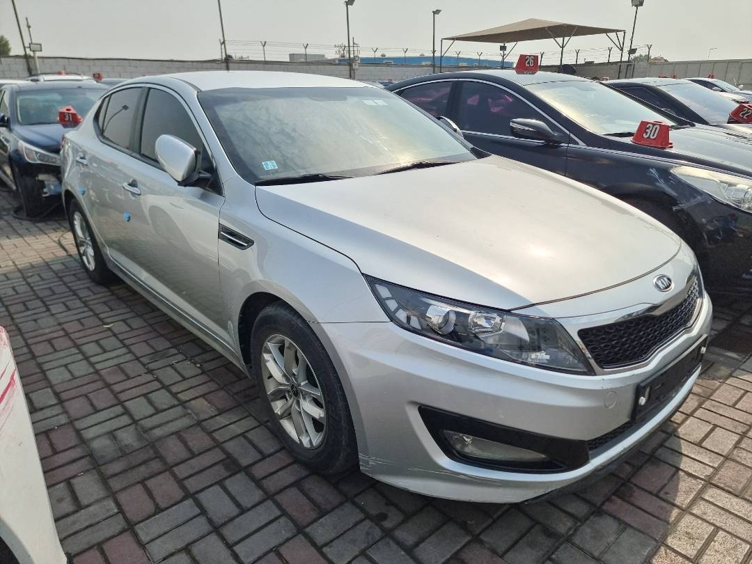 2011 KIA K5 — 233479 KM — Lot 155315 — Souq - Marhaba Auctions Used Cars - Image 3