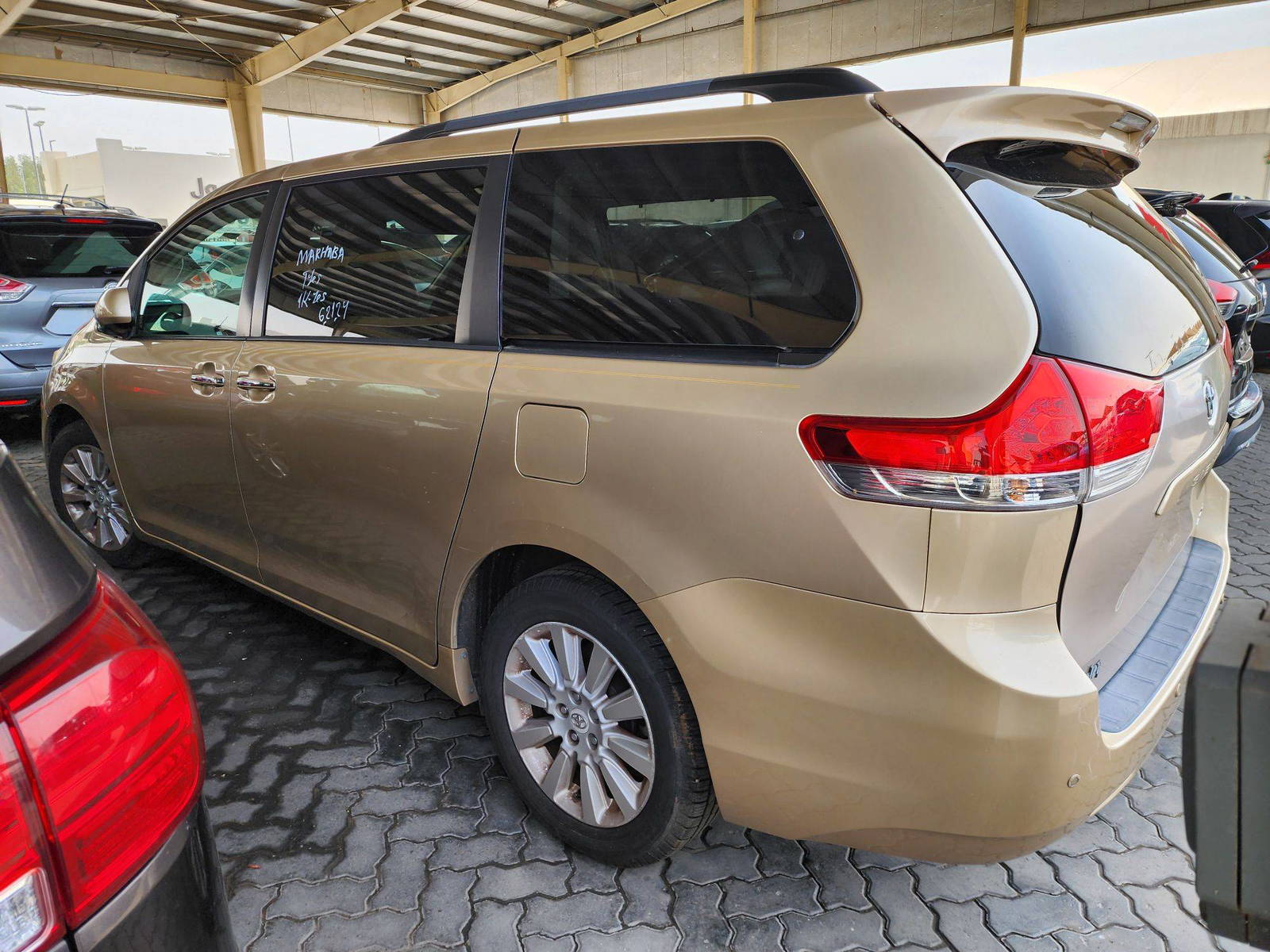 2011 TOYOTA SIENNA — 142781 Miles — Lot 52631154 — Souq - Marhaba Auctions Used Cars - Image 3