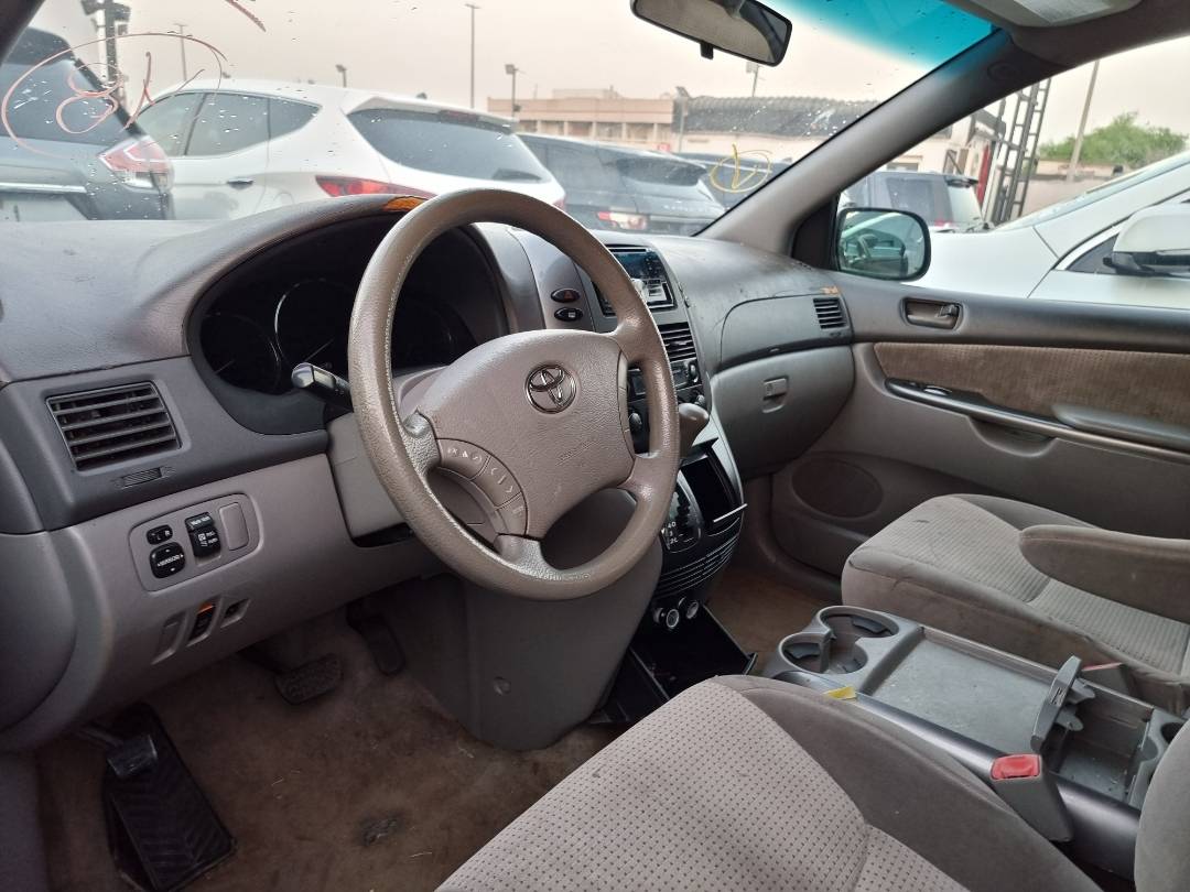 2010 TOYOTA SIENNA — 246929 Miles — Lot 24313 — Ind. 12 - Marhaba Auctions Used Cars - Image 6
