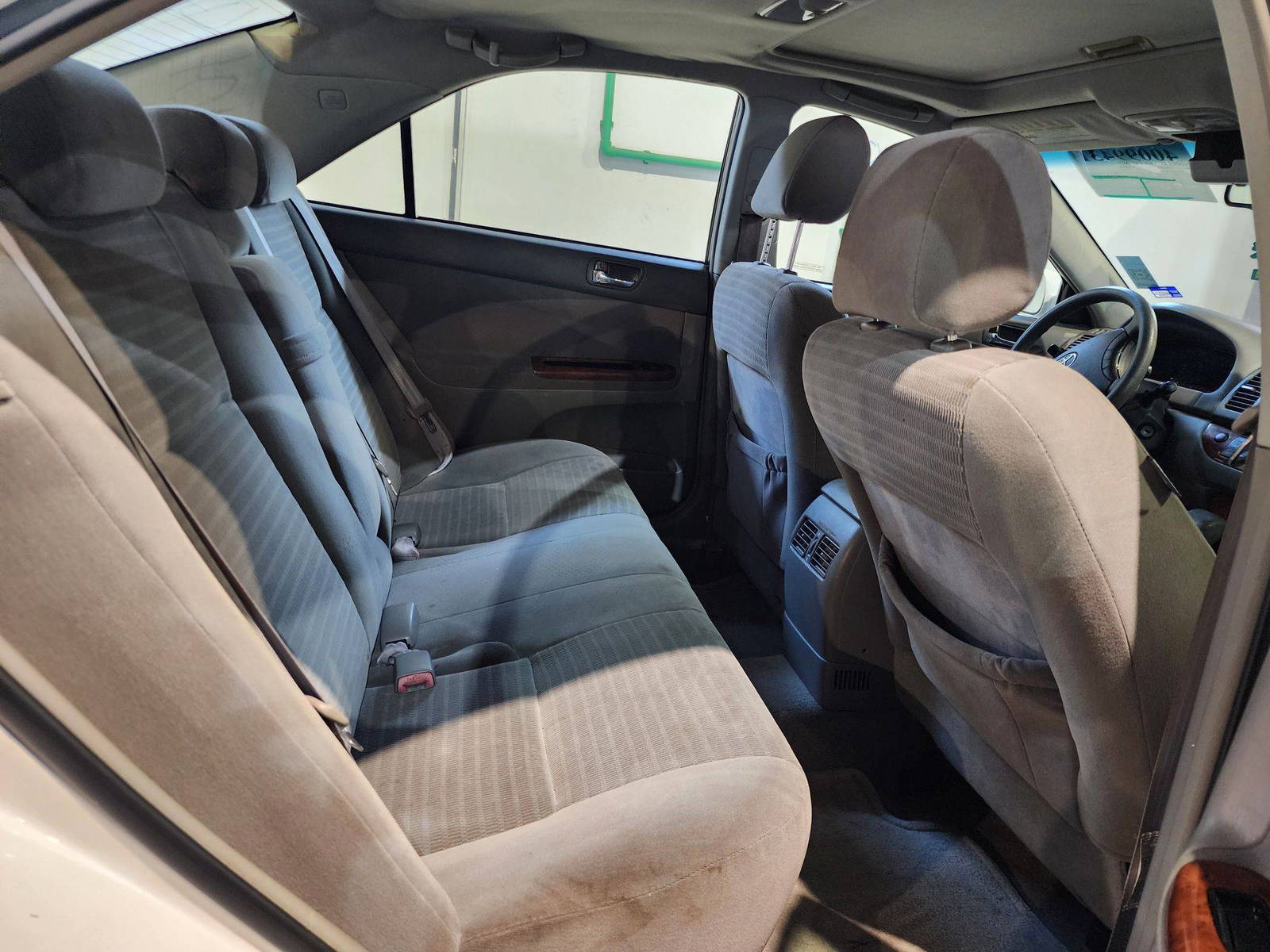 2005 TOYOTA CAMRY — 245129 Miles — Lot 401587 — Al Quoz - Marhaba Auctions Used Cars - Image 7