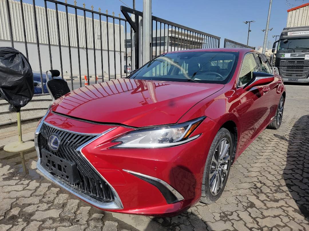2019 LEXUS ES 300H — 41622 Miles — Lot 026625 — Main - Marhaba Auctions Used Cars - Image 3