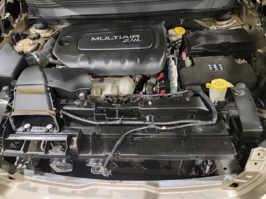 2015 JEEP CHEROKEE — 109387 Miles — Lot W671316 - Marhaba Auctions Used Cars - Image 6