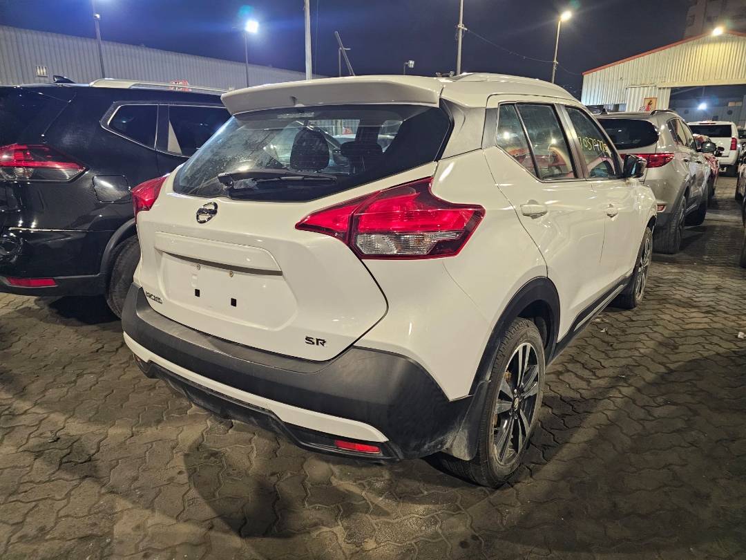 2019 NISSAN KICKS — 101468 Miles — Lot L560697 — Ind. 12 - Marhaba Auctions Used Cars - Image 4