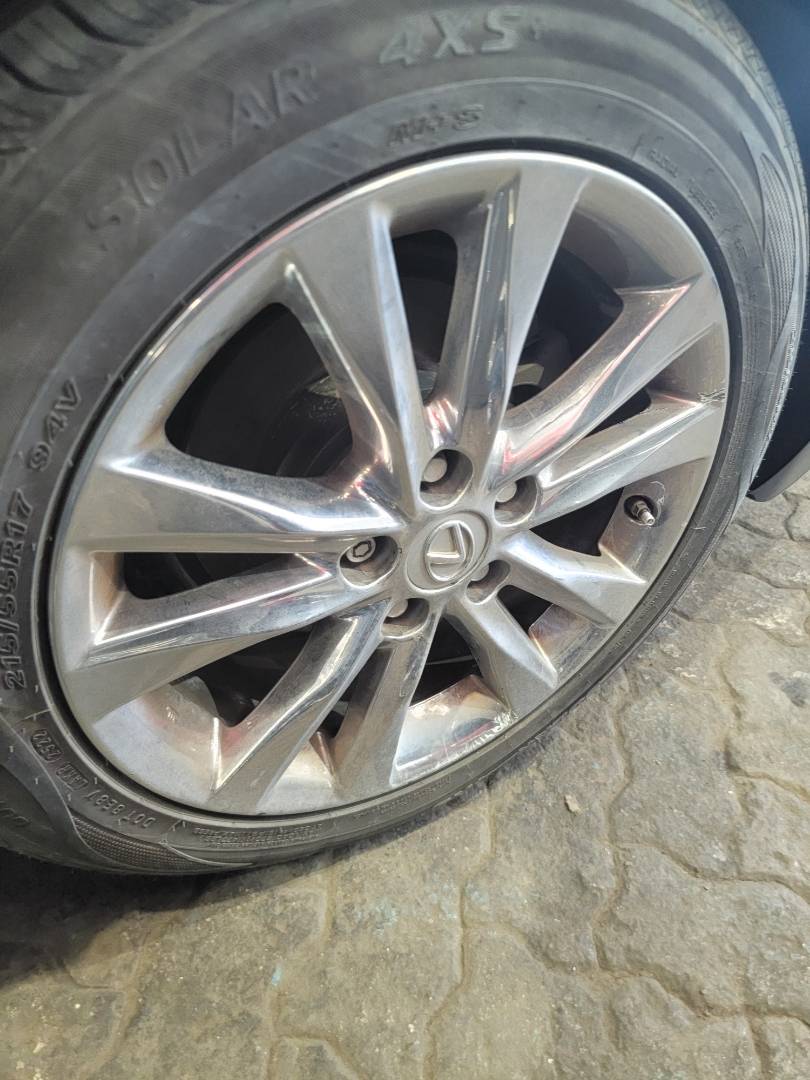 2011 LEXUS ES 350 — 137866 Miles — Lot G6B2457030 — Main - Marhaba Auctions Used Cars - Image 6