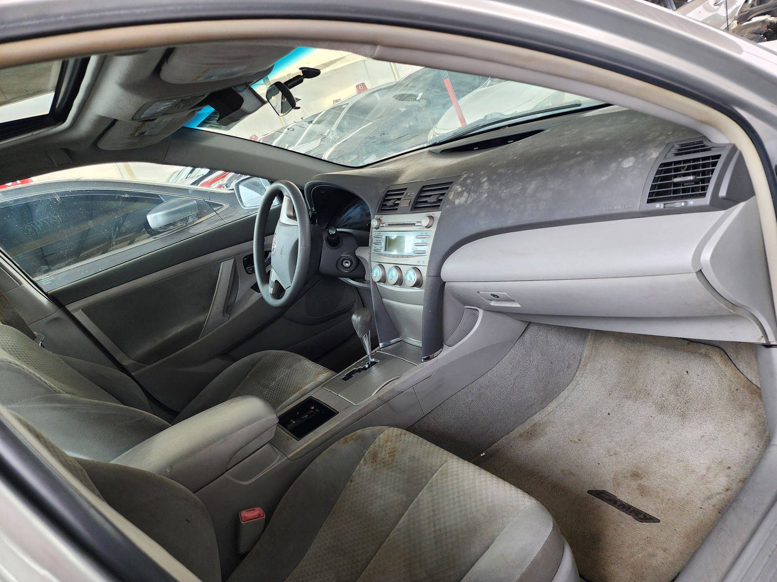 2009 TOYOTA CAMRY — 233781 Miles — Lot 34015 — Souq - Marhaba Auctions Used Cars - Image 6