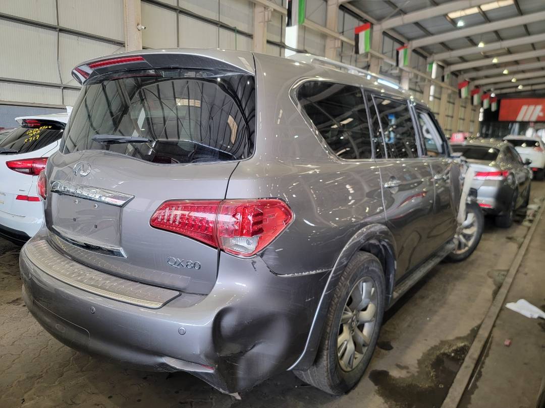 2014 INFINITI QX80 — 93036 Miles — Lot 81236144 — Souq - Marhaba Auctions Used Cars - Image 4