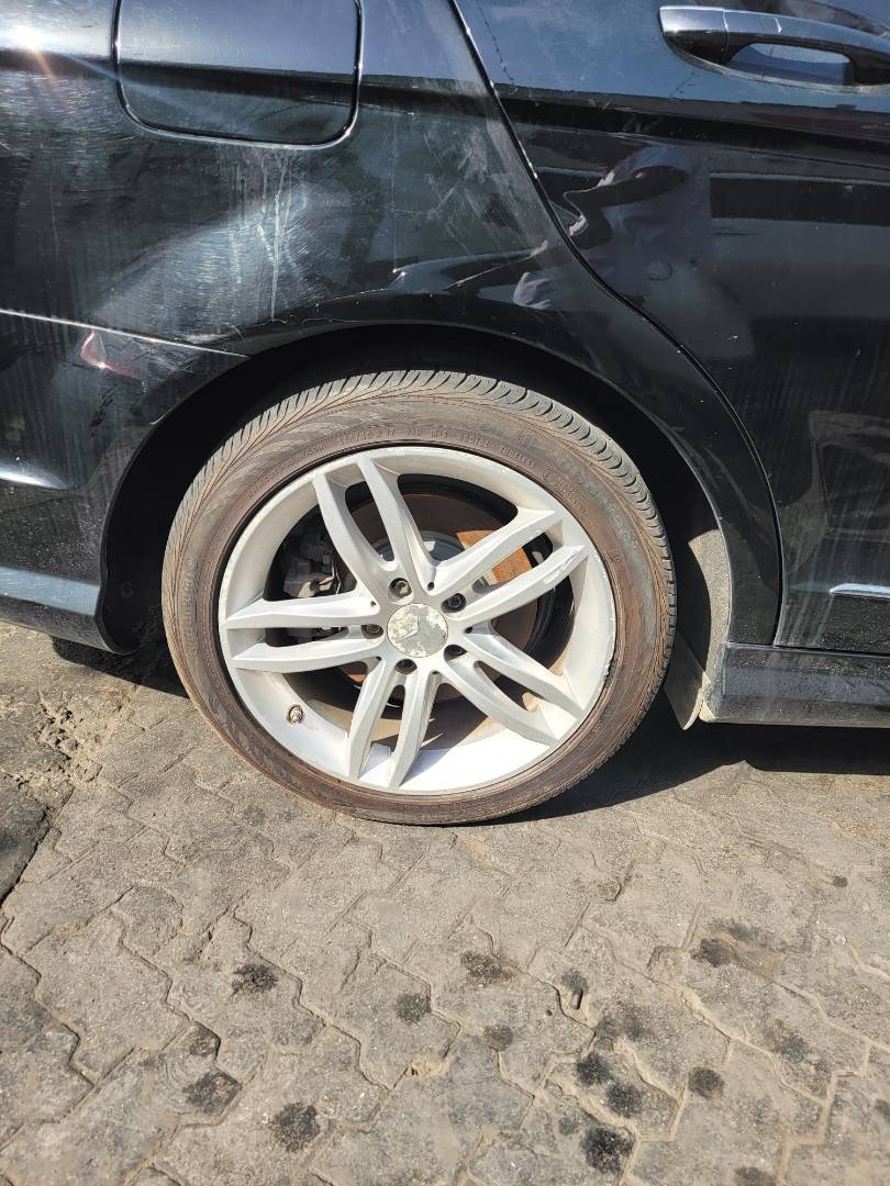 2013 MERCEDES BENZ C300 — 183630 Miles — Lot R283144 — Main - Marhaba Auctions Used Cars - Image 11