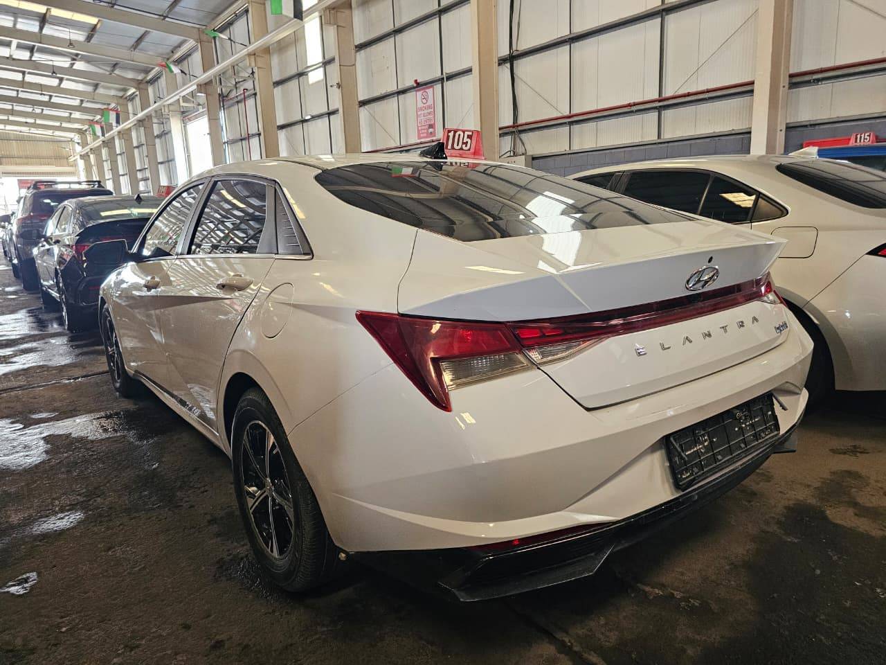 Hyundai Elantra 2022 view 2