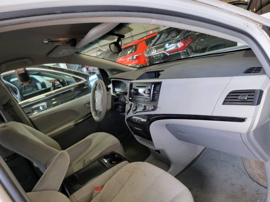 2012 TOYOTA SIENNA — 259394 Miles — Lot 237239 - Marhaba Auctions Used Cars - Image 6