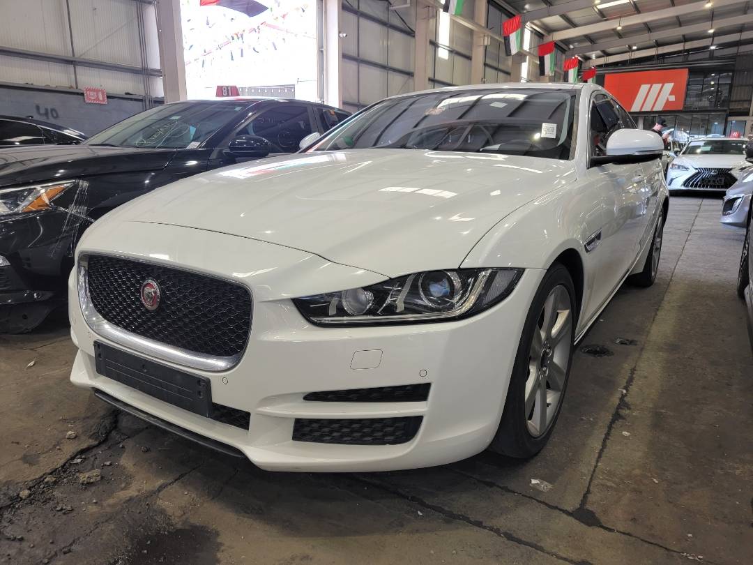 2016 JAGUAR XE PREMIUM — 19449 KM — Lot 923879 — Main - Marhaba Auctions Used Cars - Image 5