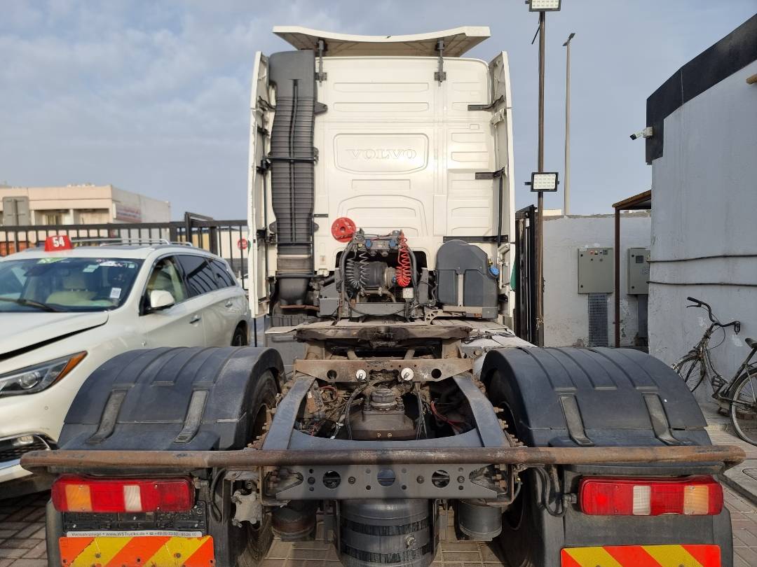 2015 VOLVO FH-Series — 1025472 KM — Lot 125487 — Ind. 12 - Marhaba Auctions Used Cars - Image 6