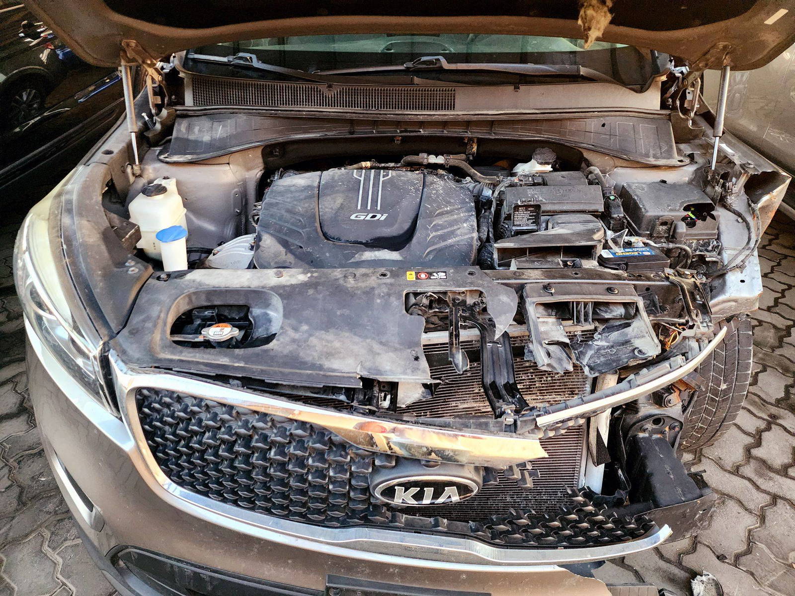 2017 KIA SORENTO — 140384 Miles — Lot 76917234 — Souq - Marhaba Auctions Used Cars - Image 11