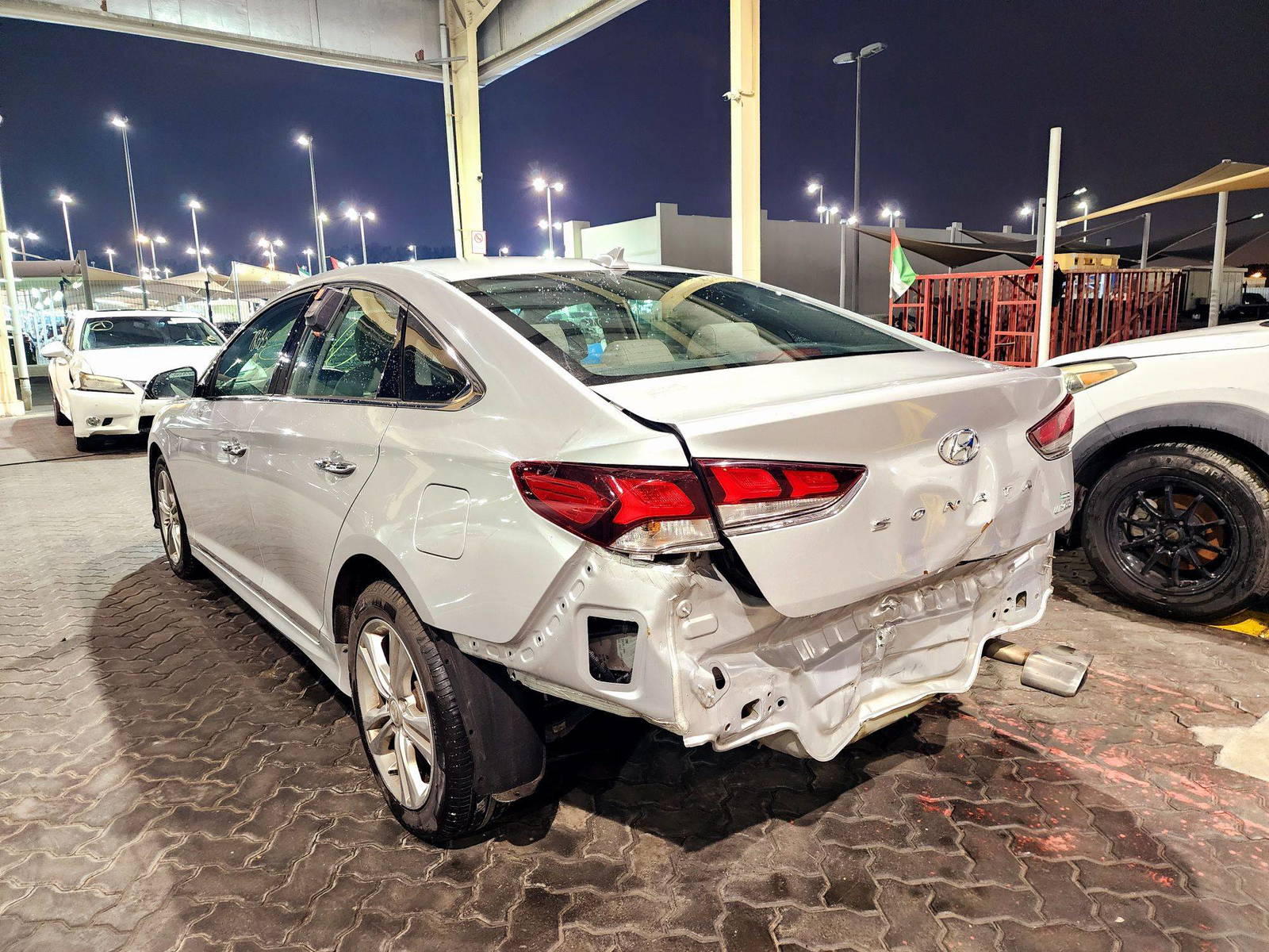 2018 HYUNDAI SONATA — 78685 Miles — Lot JH715698 — Souq - Marhaba Auctions Used Cars - Image 5