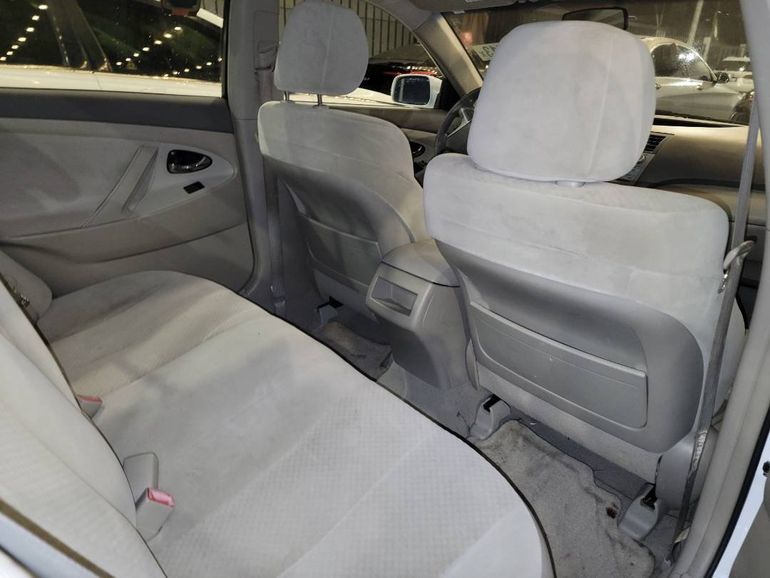 2009 TOYOTA CAMRY — 172267 Miles — Lot 68956813 - Marhaba Auctions Used Cars - Image 4