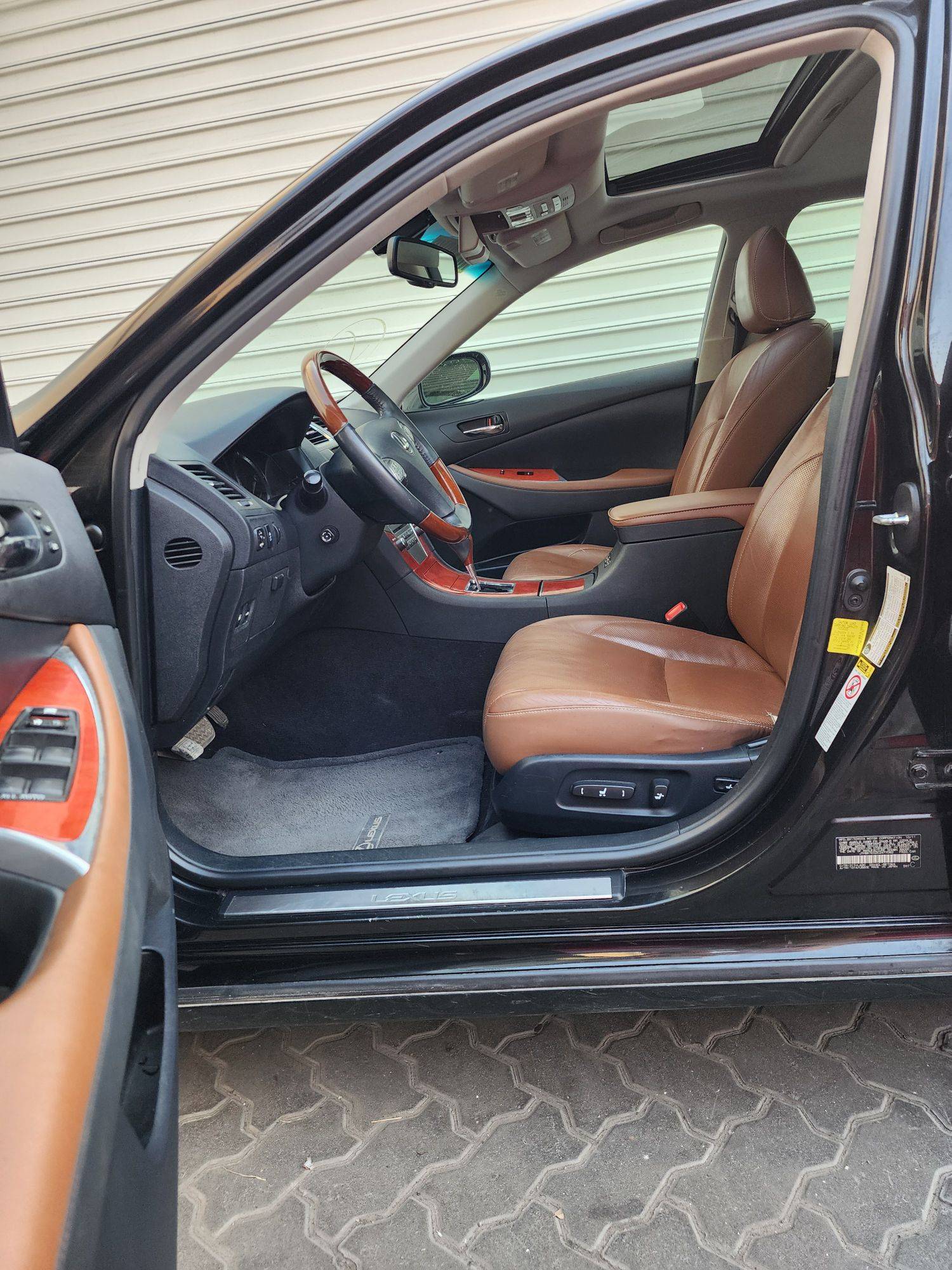 2012 LEXUS ES 350 — 235144 Miles — Lot 477082 — Souq - Marhaba Auctions Used Cars - Image 9