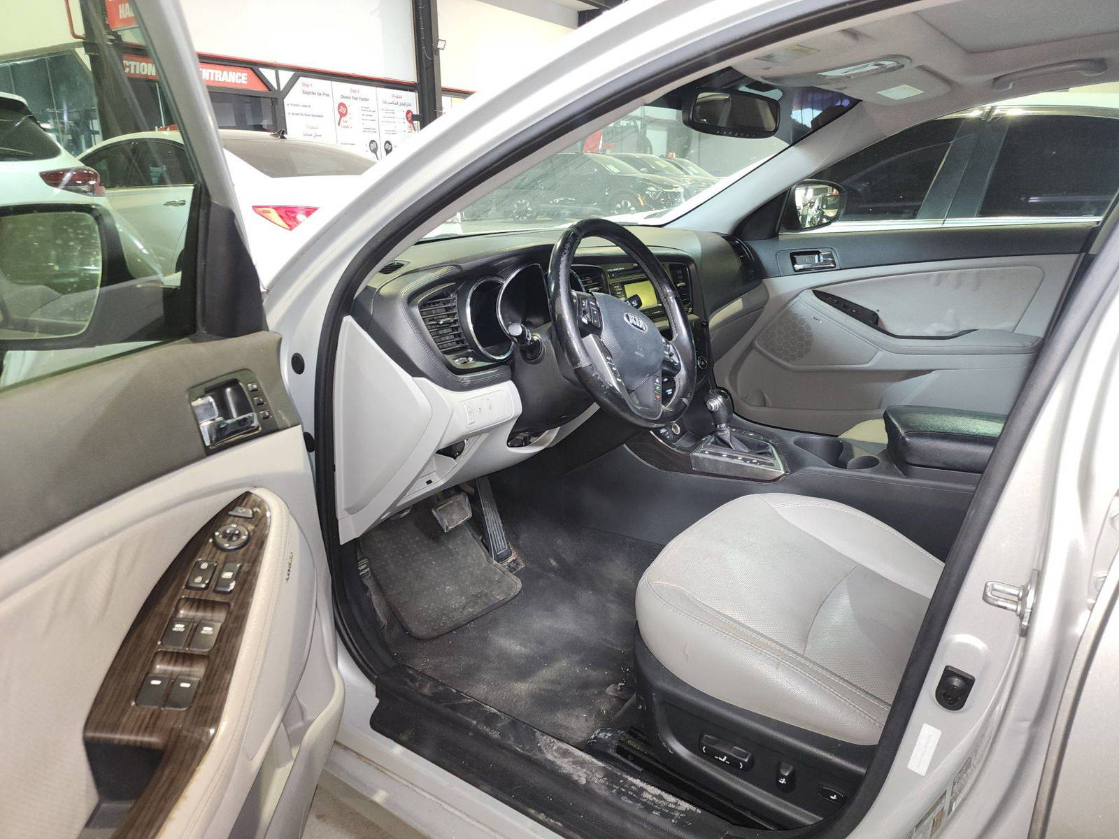 2013 KIA OPTIMA — 221730 Miles — Lot 104088 — Ind. 12 - Marhaba Auctions Used Cars - Image 9
