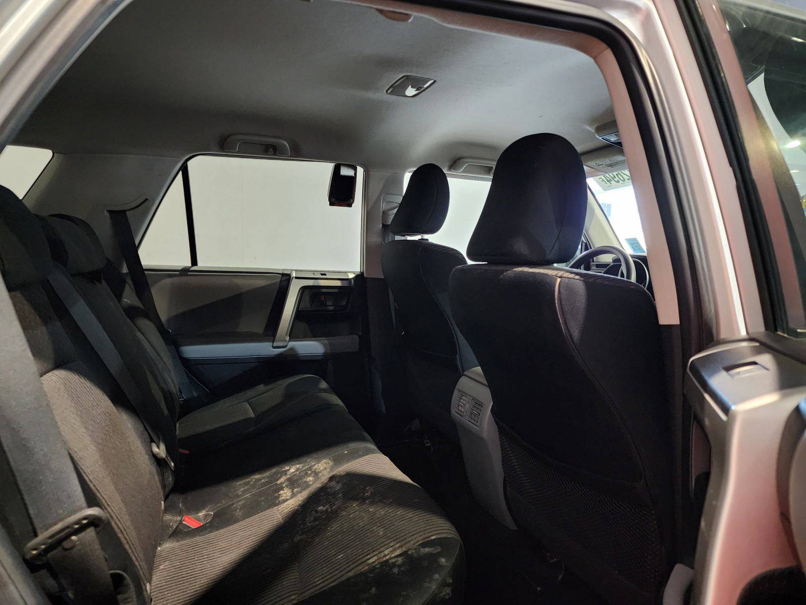 TOYOTA 4RUNNER SR5 2010 - Marhaba Auction Used Cars - Image 5