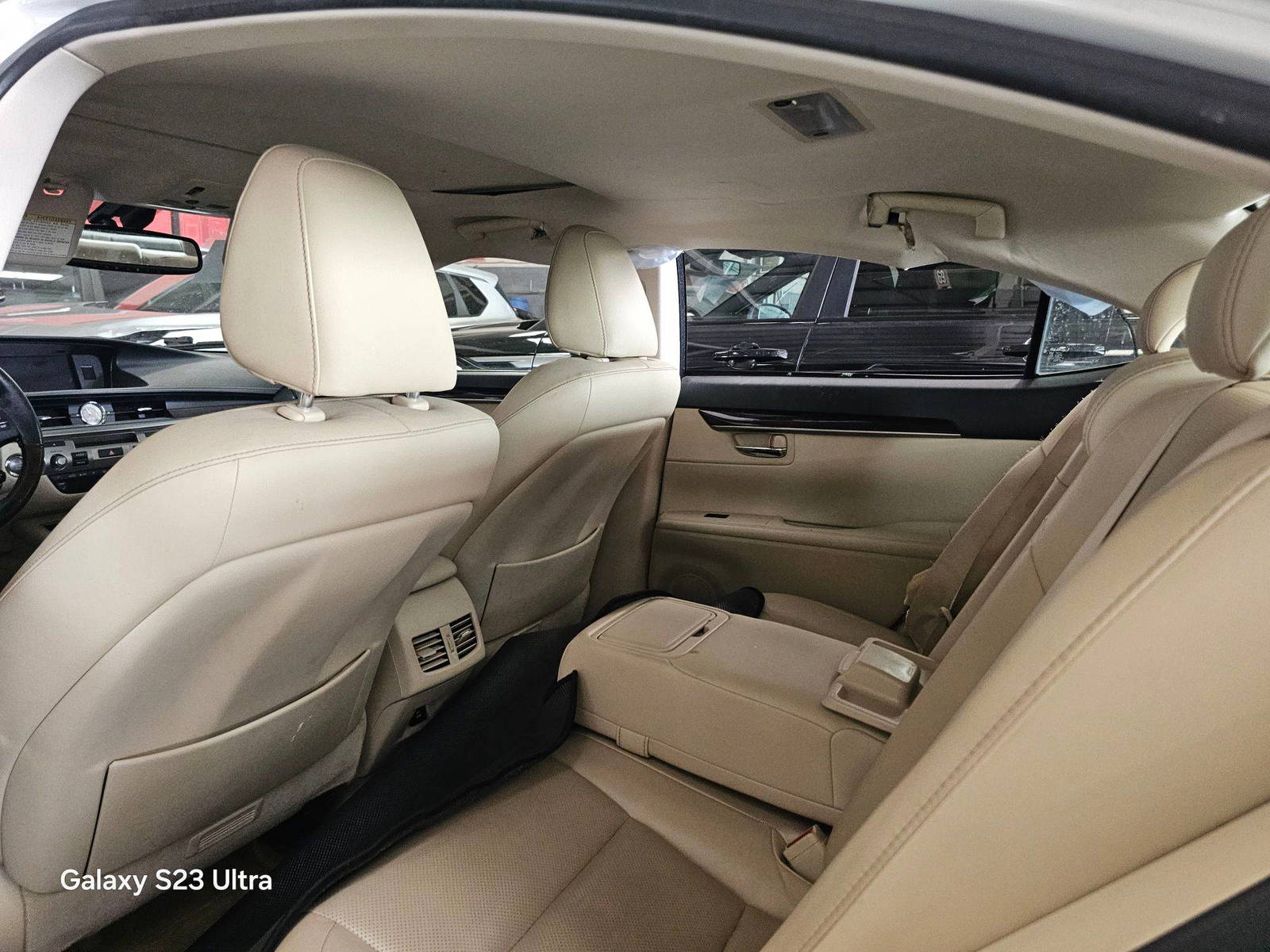 2015 LEXUS ES 350 — 125609 Miles — Lot 94075015 — Main - Marhaba Auctions Used Cars - Image 7