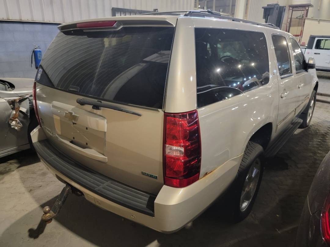 CHEVROLET SUBURBAN 2011 - Marhaba Auction Used Cars - Image 5