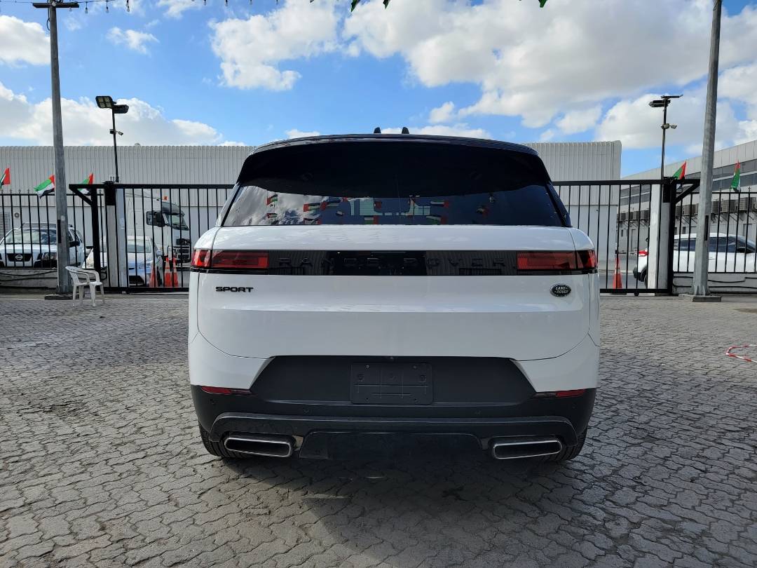 2023 LAND ROVER RANGE ROVER SPORT — 4638 Miles — Lot 45703574 — Main - Marhaba Auctions Used Cars - Image 7