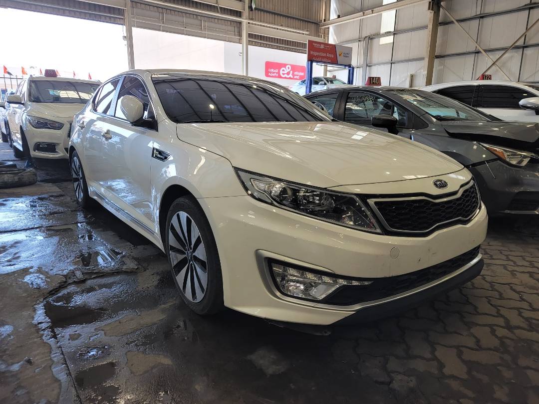 2013 KIA K5 — 186797 KM — Lot 019332 — Main - Marhaba Auctions Used Cars - Image 4