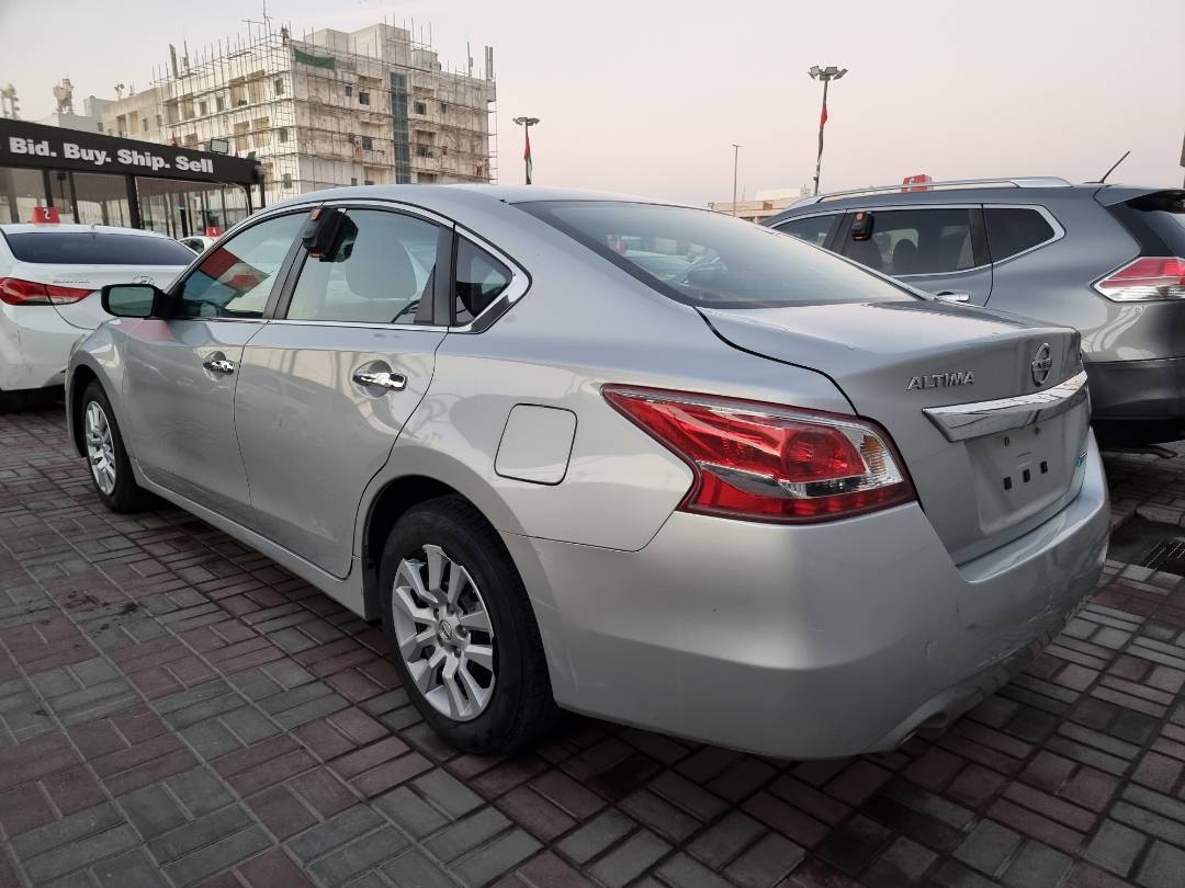 2013 NISSAN ALTIMA — 110564 Miles — Lot 124587 — Souq - Marhaba Auctions Used Cars - Image 5